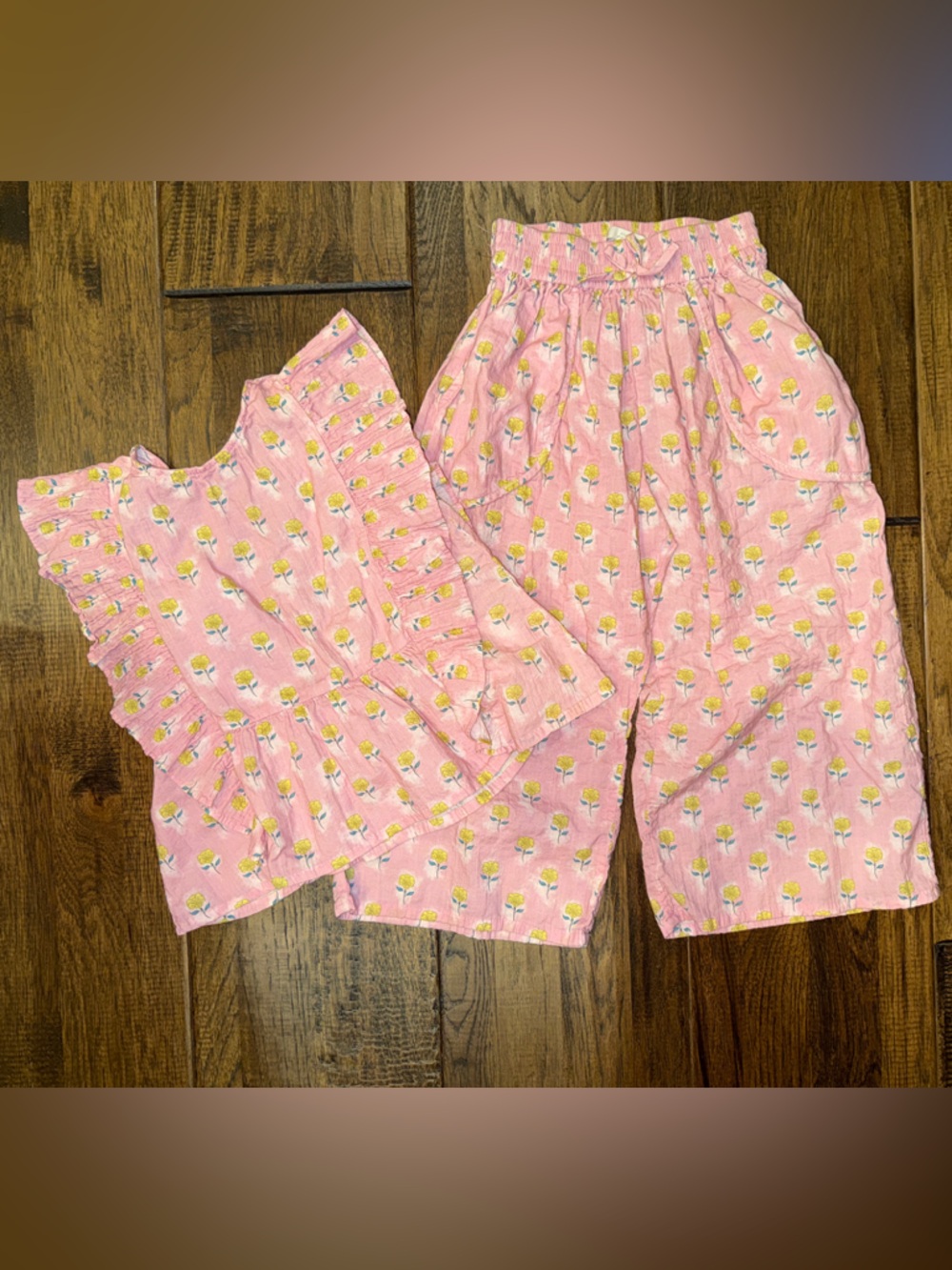Zara Pink+Yellow Floral Print Matching Set. Ruffle Top+Culotte Pants. Size 6 EUC
